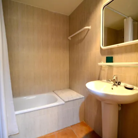In Spain Near Sandy & Pool * 埃斯塔蒂特